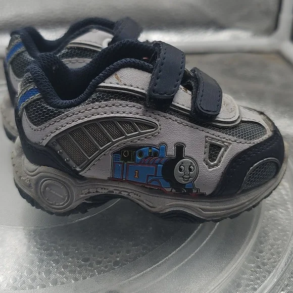 H Thomas And Friends Shoes White And Black - Picture 3 of 11